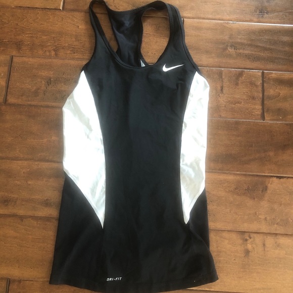 Nike dry fit tank top - Picture 2 of 2